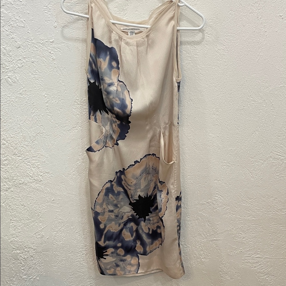 Floral Sleeveless Dress - Cream and Blue
